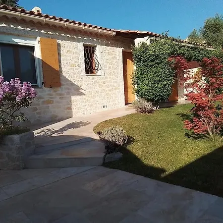 Сasa de vacaciones Maison Provencale Avec Piscine Manosque