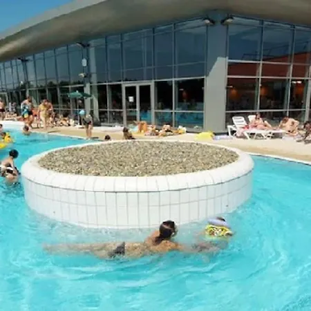 Maison Provencale Avec Piscine בית נופש מנוסק