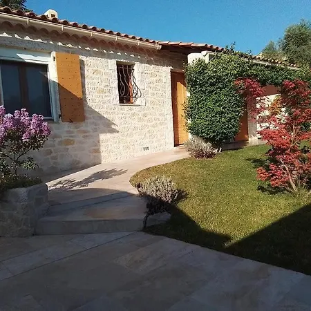 Maison Provencale Avec Piscine Сasa de vacaciones Manosque
